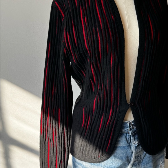 Vintage Black and Red Textured Stripe Sweater by Stevens Creek - Picture 5 of 7